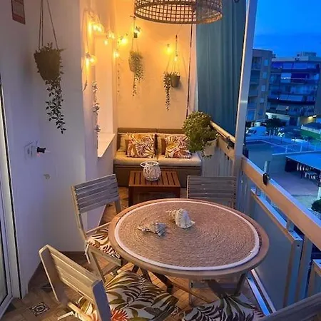 Precioso Con Vistas Al Mar. Piscina. * Valencia