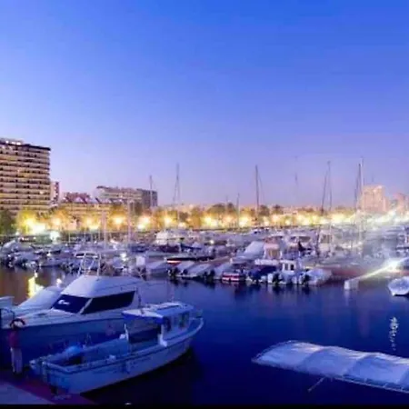 Precioso Con Vistas Al Mar. Piscina.